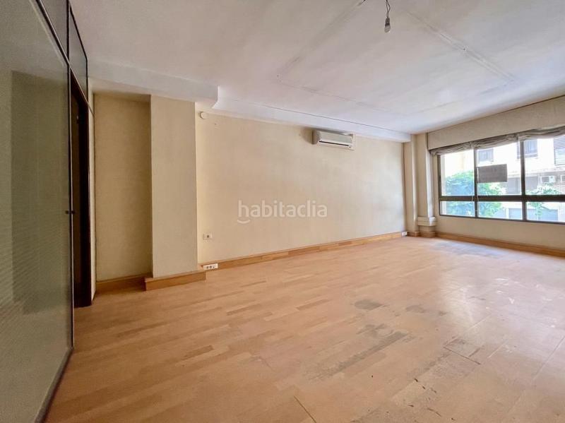 Foto d979cbd4-96f1-4842-86fb-5c7b15c00160. Geschäftsraum in Centro Villarreal / Vila - real