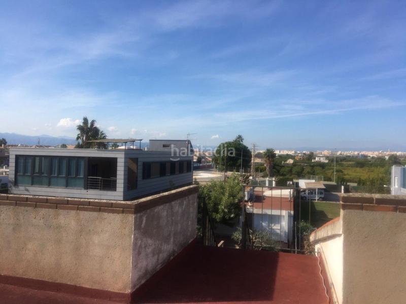 Foto 93d7efdd-e50c-40c8-a175-d9e98640270f. Chalet con parcheggio piscina in Playa Burriana