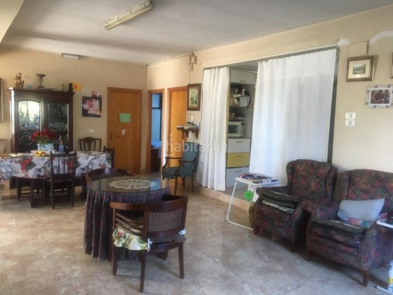 Foto a8efc1a0-0bc2-493e-8f2a-f46b836191f5. Chalet con parcheggio piscina in Playa Burriana