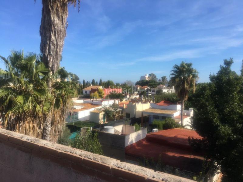 Foto c042eb53-8108-46b6-8de2-e5828b6432dc. Chalet con parcheggio piscina in Playa Burriana