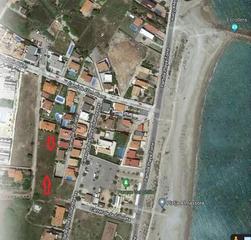 Terreny residencial  Carrer de les illes balears. Solar en venta en playa.