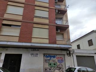 Local Comercial  Almenara. Local com. en venta en centro.