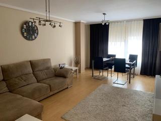 Pis  Madre teresa de calcuta. Piso en venta en piscina, 3 dormitorios.