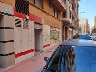 Geschäftsraum in Hospital - Plaza del Real. Local com. en venta en herrero.
