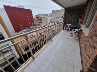 Appartement à Zona Avenida del Mar. Piso en venta en centro, 4 dormitorios.