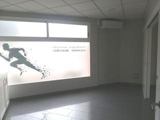Locale commerciale in Parque Geólogo José Royo Gómez. Local com. en venta en este - parque geólogo josé royo gómez, 3