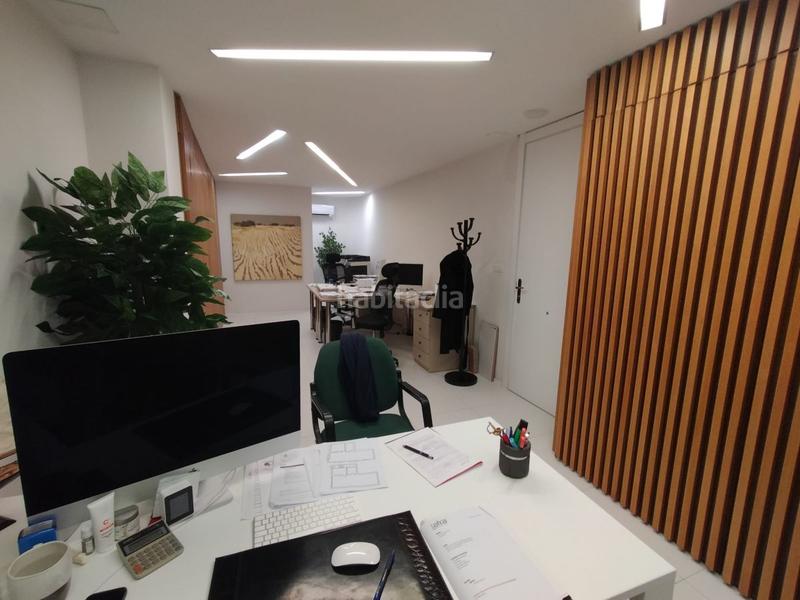 Foto 2c7ca484-818b-467c-a25e-0f86fc0df0a3. Oficina amb calefacció a Casco Histórico Castellón de la Plana