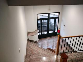 Local commercial  Avinguda sant josep obrer. Local com. en venta en betxi, 4 despachos.