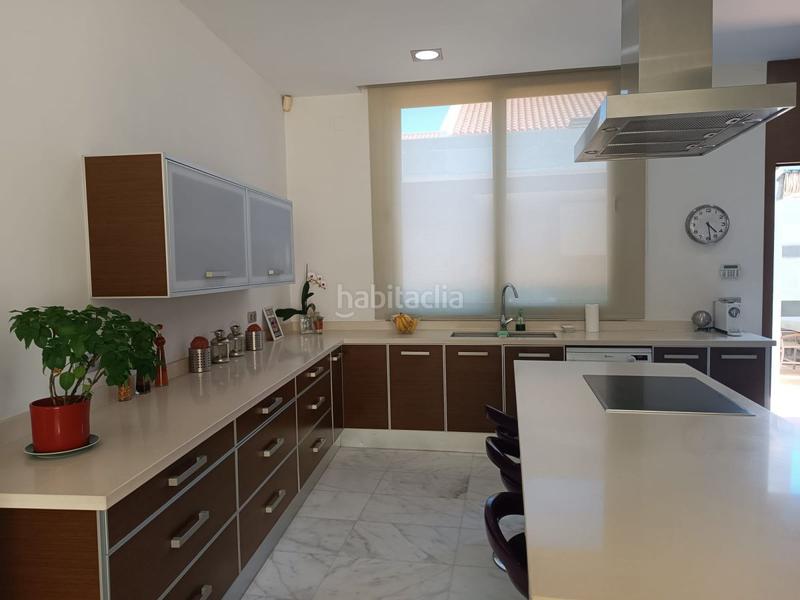 Foto 954c0bda-85de-47df-8f28-c7af96fc1ee9. Xalet amb aparcament piscina a Playa Burriana