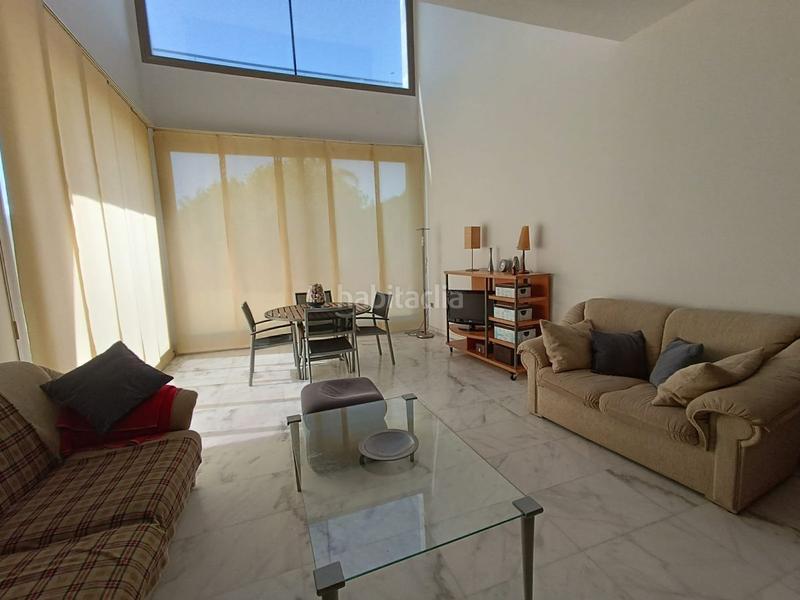 Foto bf6d9073-9fea-4ba3-bdd1-6c9fac79576c. Xalet amb aparcament piscina a Playa Burriana