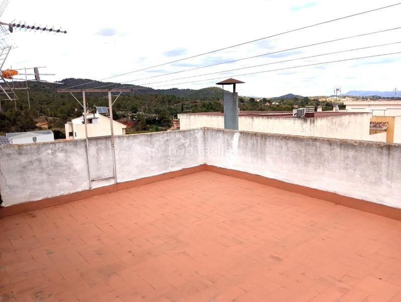 Foto 851e78e1-bdaa-4197-ac81-cd7563506f44. Edifici a Tales