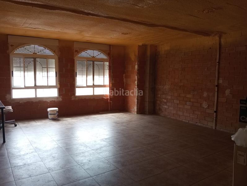 Foto a915dd4e-bb4a-462b-8c53-239f7ae33a5e. Edifici a Tales