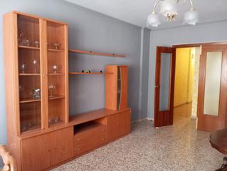 Pis  Siervas de jesús. Piso en venta en burriana, 4 dormitorios.