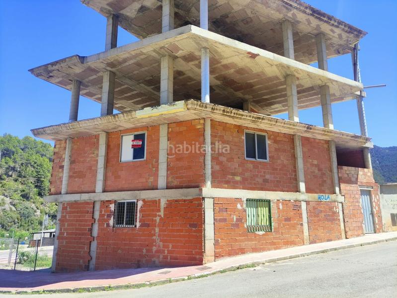 Foto 188402fa-c81e-425d-a8d7-0223561ef55a. Edificio  en venta . en Eslida