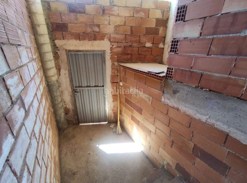 Foto 3c9fd1c2-6fec-4aae-b0e0-30457b783962. Edificio  en venta . en Eslida