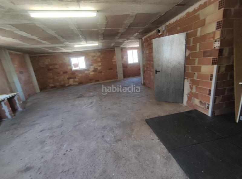Foto df3f10ac-1de8-468a-b629-bac556c193d3. Edificio  en venta . en Eslida