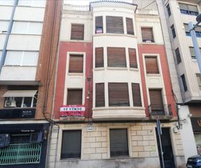 Flat  Capuchinos. Piso en venta en plaza m agustina, 4 dormitorios.