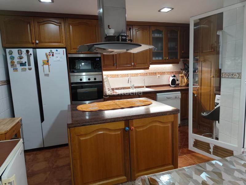 Foto 05c9fc3d-21e0-40c6-a2ea-1589b34f9d7c. Casa a schiera con parcheggio piscina in Llombai Burriana