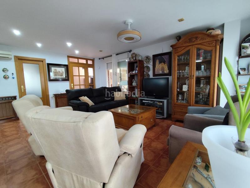 Foto 13490780-2ca2-40c6-b29e-11b349982a32. Casa a schiera con parcheggio piscina in Llombai Burriana