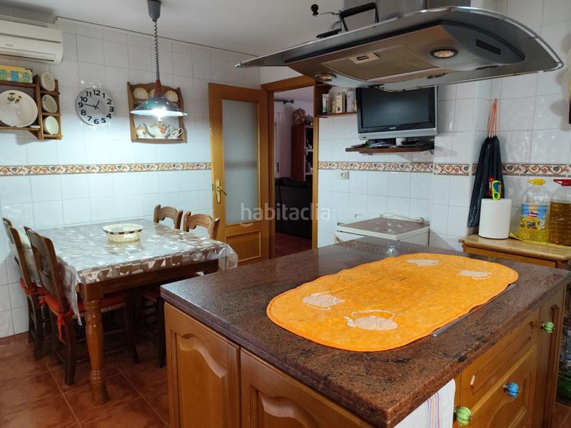 Foto b54a7481-bea3-46d6-a56b-620123db3fe8. Casa a schiera con parcheggio piscina in Llombai Burriana