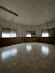 Casa en Casco Urbano. Casa con local en venta en costa sur  hotel vinaros, 2 dormitori