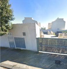 Edificio en Mediterranea 133. Edificio para rehabilitar en venta en playa.