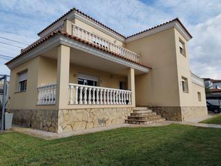 Chalet  Verat. Chalet en venta en costa norte, 4 dormitorios.