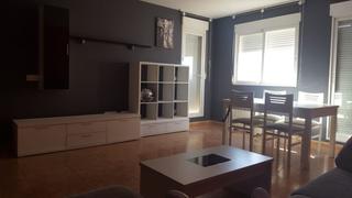 Appartement à Casco Urbano. Piso en venta en centro, 3 dormitorios.
