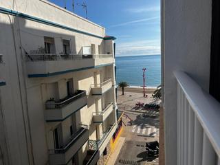 Appartement à Casco Urbano. Piso en venta en preimera linea de playa, 4 dormitorios.