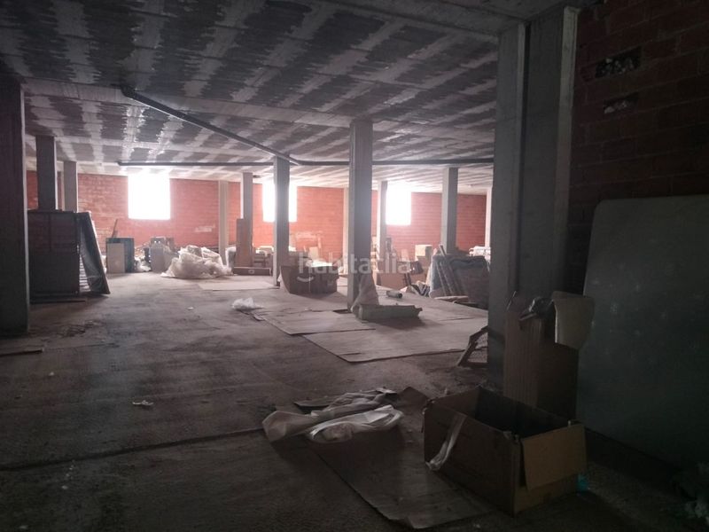 Foto f7103ffb-8c0a-4fd5-ae62-ee52d486fd2f. Local comercial a Alcora (l´)