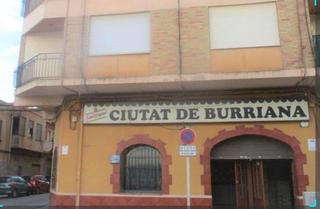Local Comercial  Mestre serrano. Local com. en venta en burriana.