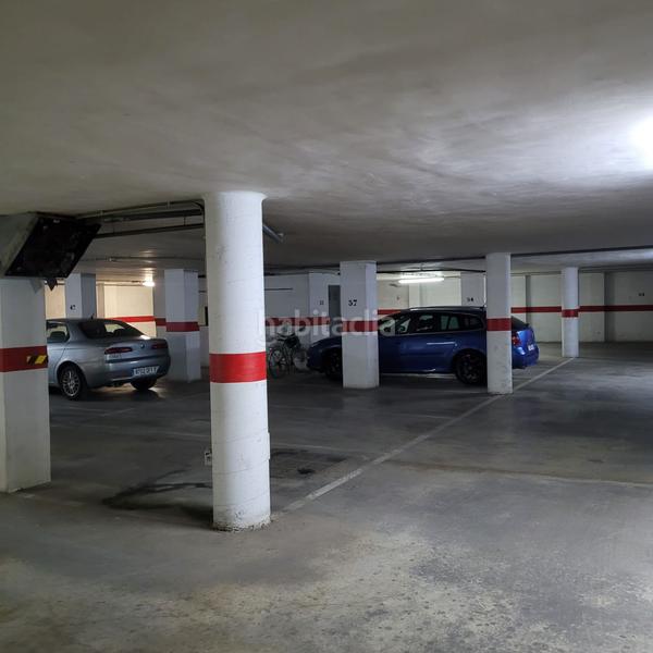 Foto d72490b9-bff0-47ee-a03e-3b5ab12ec661. Aparcament cotxe a Piscinas Villarreal / Vila - real