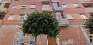Gebäude  Ben alabbar. Edificio en venta en onda.