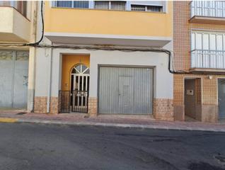 Maison à Cálig. Casa en venta en casco urbano, 3 dormitorios.
