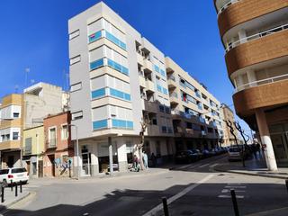 Estudi a Iecla 37. Estudio en venta en casco urbano.