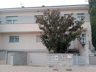 Casa adossada  Paris. Adosado en venta en cintruenigo, 4 dormitorios.