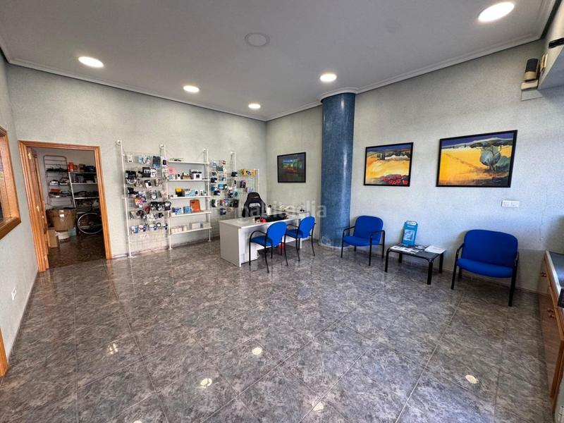 Foto a8cde90f-9e34-4f8b-9f27-a4f8c64b20da. Local comercial local com. en venta en renfe, 2 despachos. en Nules