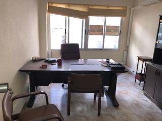 Büro in Hospital - Plaza del Real. Oficina en venta en centro, 3 dormitorios.
