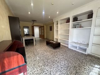 Pis  Maestro ripolles. Piso en venta en plaza fadrell, 3 dormitorios.