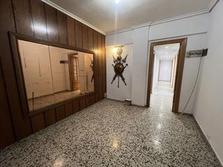 Pis  Maestro ripolles. Piso en venta en plaza fadrell, 3 dormitorios.