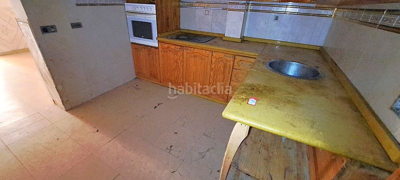 Foto 0df8eb4d-8e6b-4d83-8a02-623455041c99. Casa adossada a Alcora (l´)