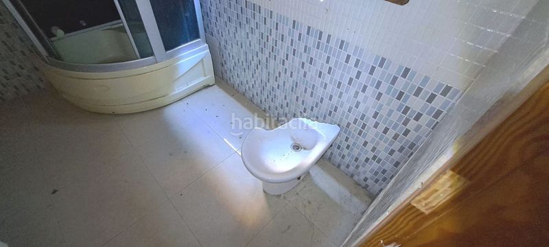 Foto 290ca3d1-f36b-4bda-b145-b7514a0e582a. Casa adossada a Alcora (l´)