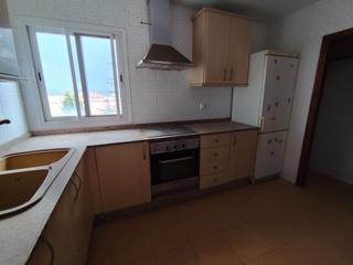 Pis  España. Piso en venta en segorbe, 4 dormitorios.