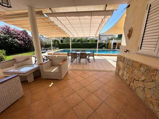 Casa adossada  Mistral. Adosado en venta en grao de castelln  tres banderas, 7 dormitor