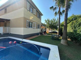 Xalet  Frares. Chalet en venta en gran avenida, 5 dormitorios.