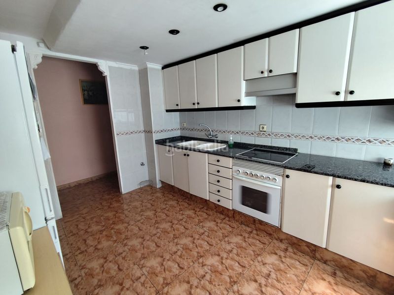 Foto e08ab15c-565a-440e-a1f7-19bd4863d2e1. Àtic a Nuevo Centro Sagunt