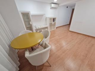 Miete Etagenwohnung in Capuchinos 11. Piso en alquiler en capuchinos, 2 dormitorios.
