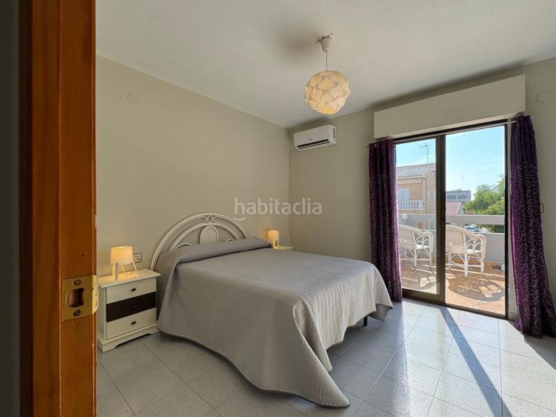 Foto 1ad5a757-a8df-4934-81a2-332c7f4df6a2. Chalet  individual en venta en playa, 5 dormitorios. en Moncofa