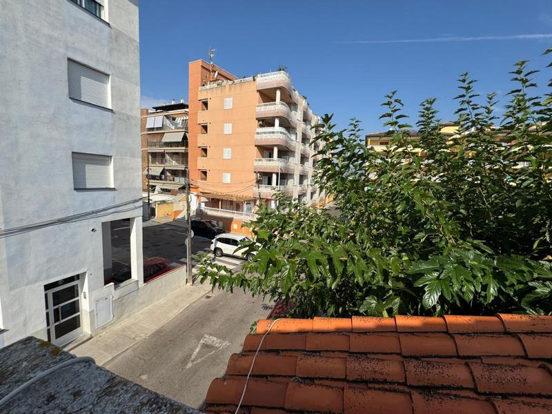 Foto 98e6929c-f639-4613-b5c7-fdd3c9163433. Chalet  individual en venta en playa, 5 dormitorios. en Moncofa