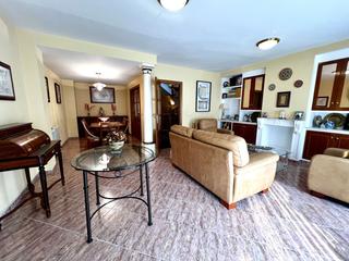 Casa  Mitja galta. Casa en venta en centro, 5 dormitorios.